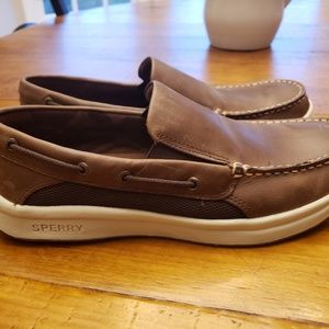 sperry convoy slip on